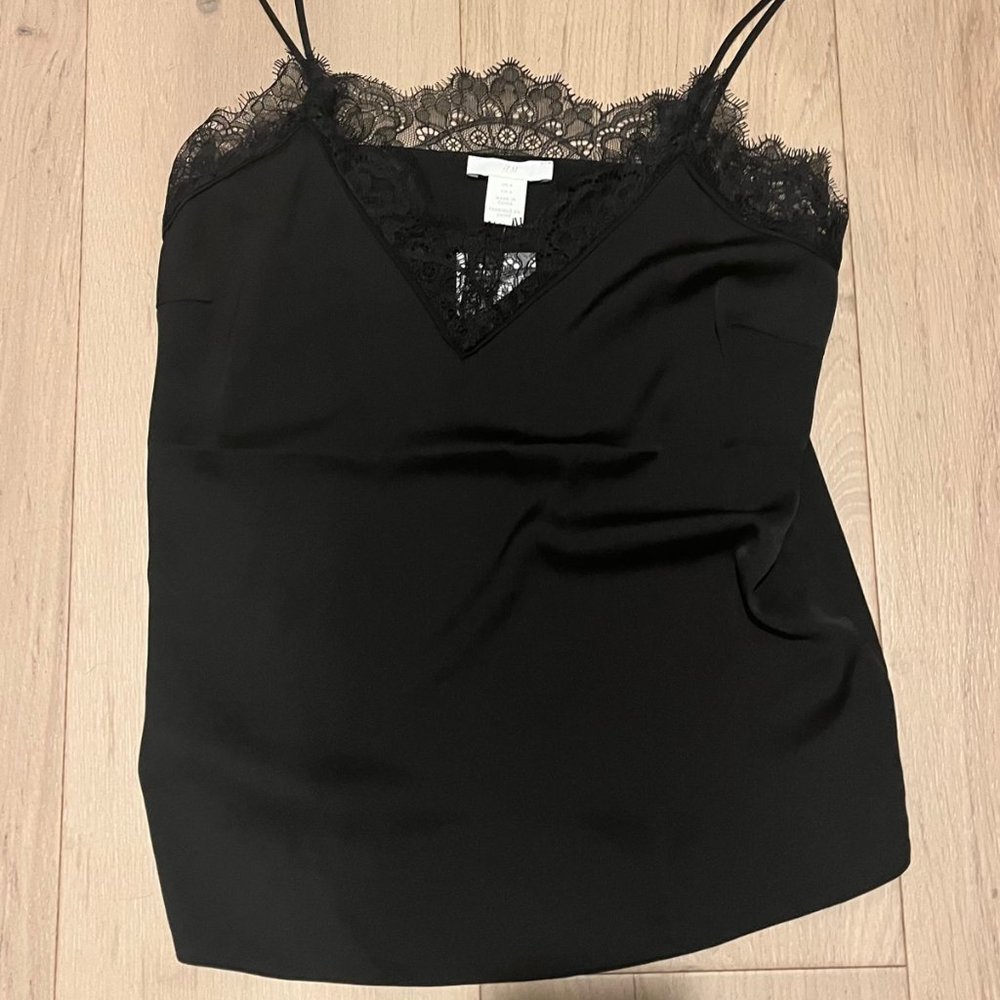NWT H&M+ Lace-trimmed Black Camisole Top SZ 6